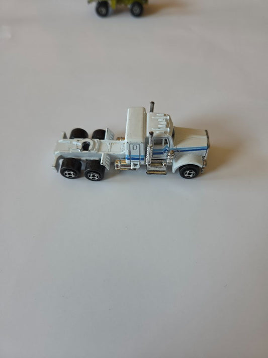 ROAD CHAMPS KENWORTH SEMI TRAILER