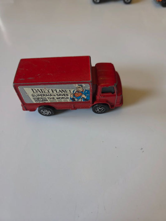 LEYLAND  DELIVERY VAN  DAILY PLANET
