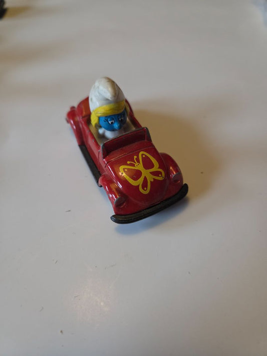 THE SMURFETTA