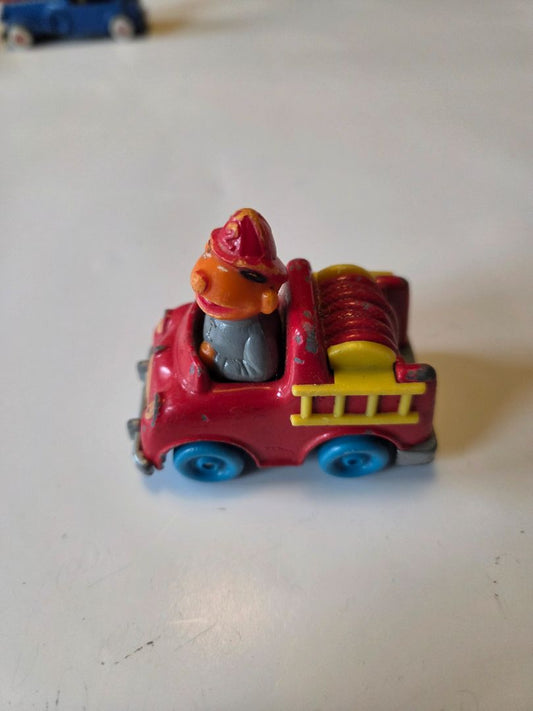 81 hasbro muppets ernie fire engine