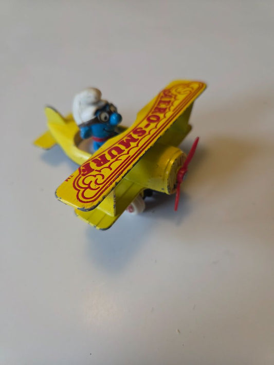 82 ertl aero smurf airplane