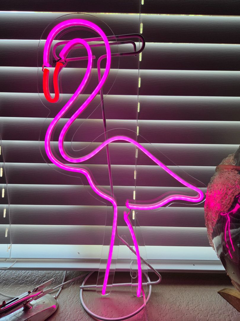 FLAMINGO NEON LIGHT