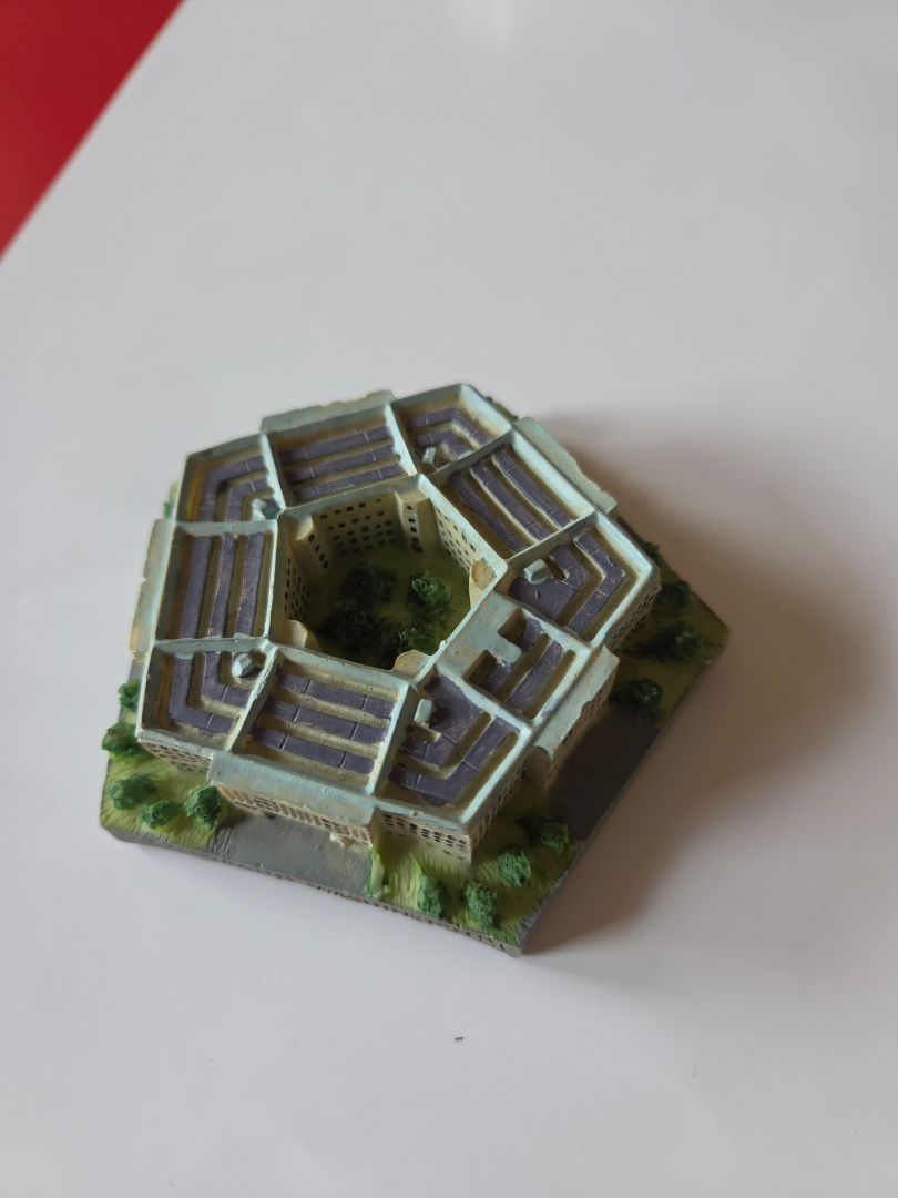 MINI PENTAGON WASHINGTON DC
