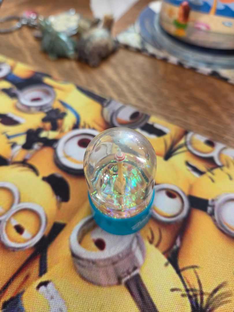 MINI SNOWGLOBE- STRATOSHERE