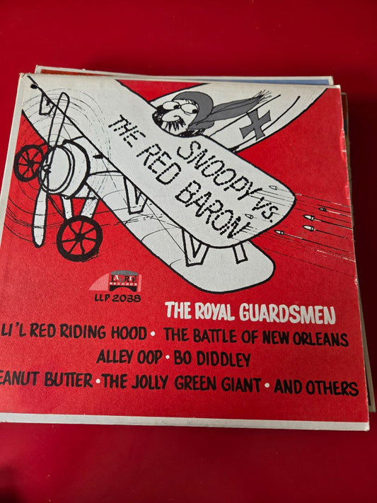 Snoopy vs Red Barron Record  1966