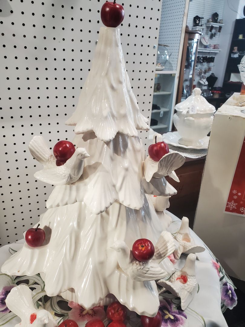Ceramic tree w/birds