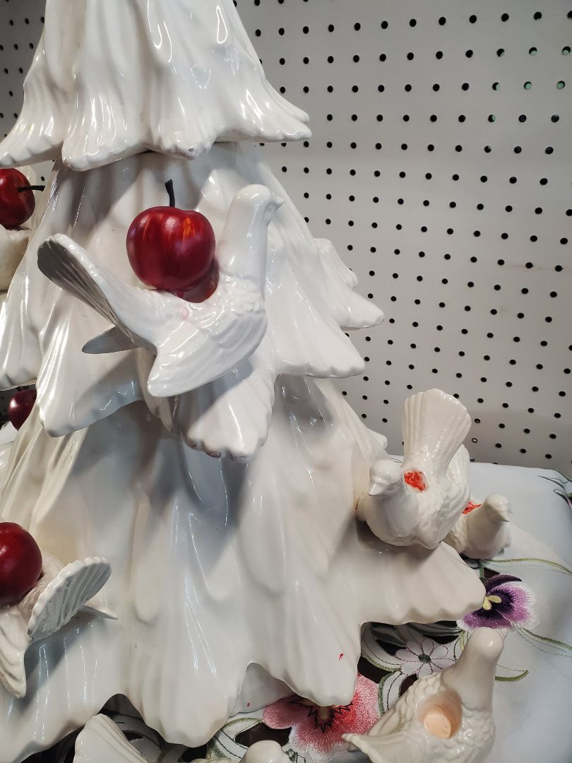 Ceramic tree w/birds