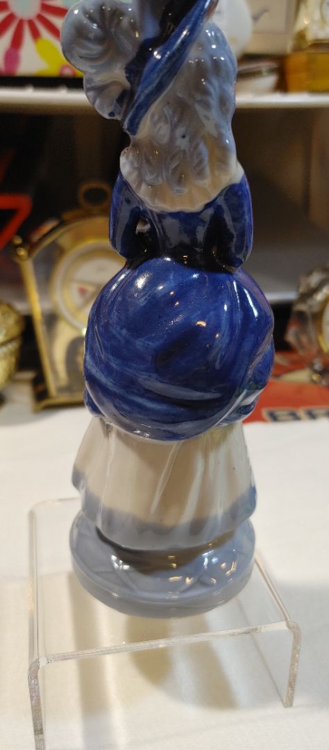 Blue & White Occupied Japan Victorian/Colonial style porcelain figurine, 7"
