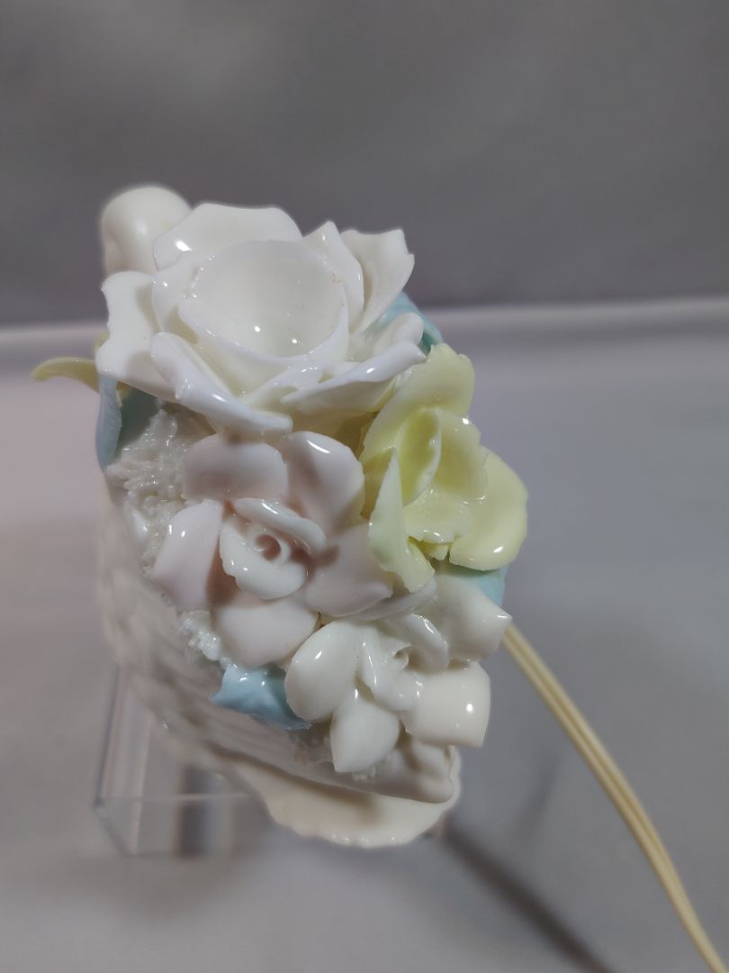 Porcelain Swan Floral Accent/Night Light Vintage "Greater than 50 years"