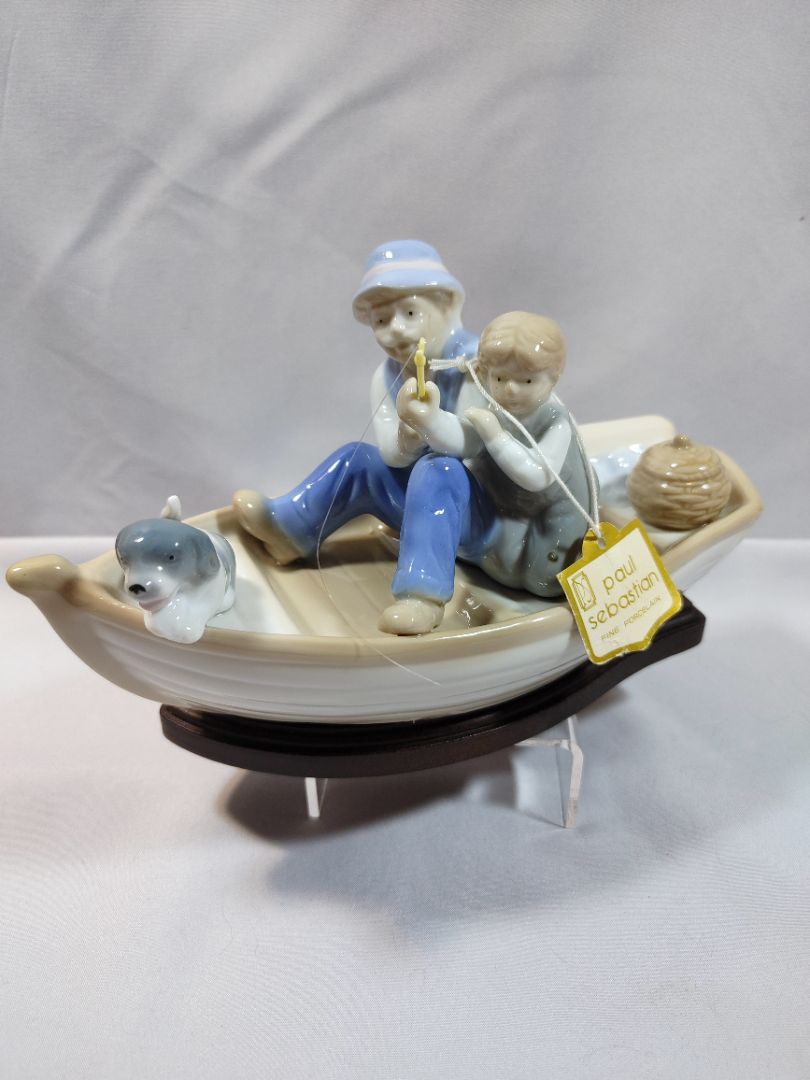 Pastels Paul Sabastian-Mieco Father/Grandfather, child & dog fishing boat figurine, 5"