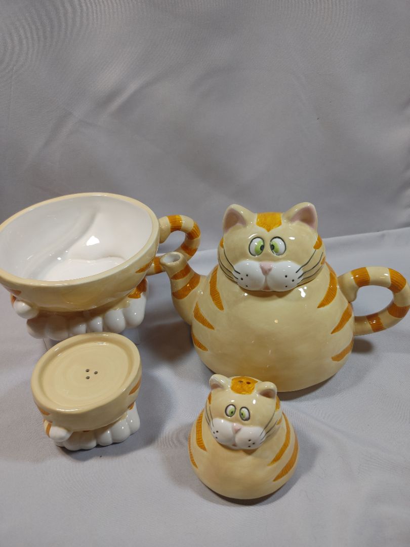 Vtg Bella Casa by Ganz Cat Teapot Cup Tea for One & Matching Shaker Set Lot, 8"