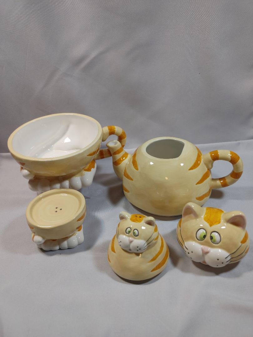 Vtg Bella Casa by Ganz Cat Teapot Cup Tea for One & Matching Shaker Set Lot, 8"