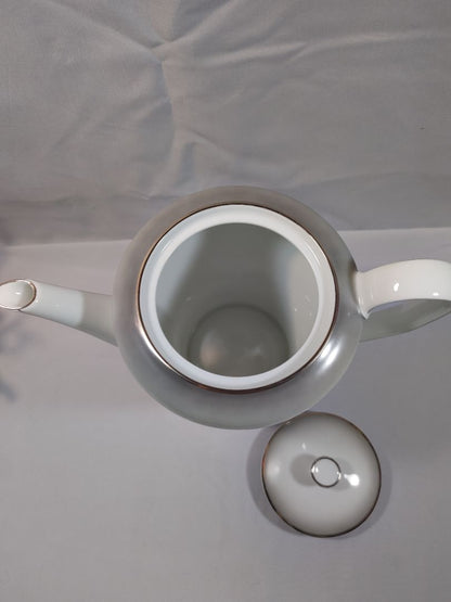Vintage 1958 Rosenthal Bettina Coffee Pot Cream White Gold Trim Germany 3337, 8.5"