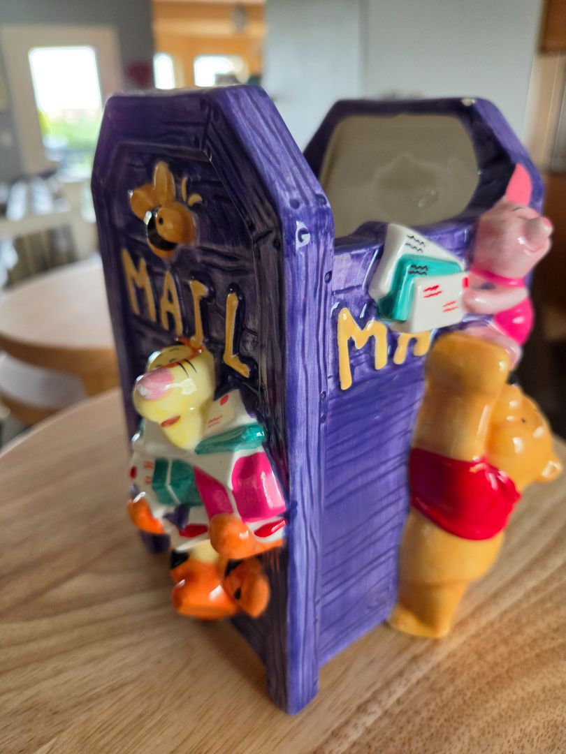 Winnie the Pooh Mail vase
