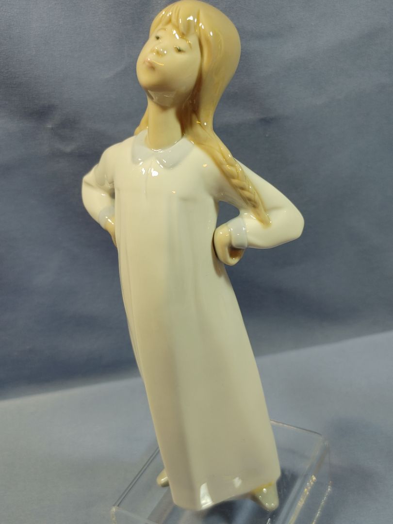 Lladro 1984 Porcelain Figurine, #4872 “Girl Stretching”, 8"