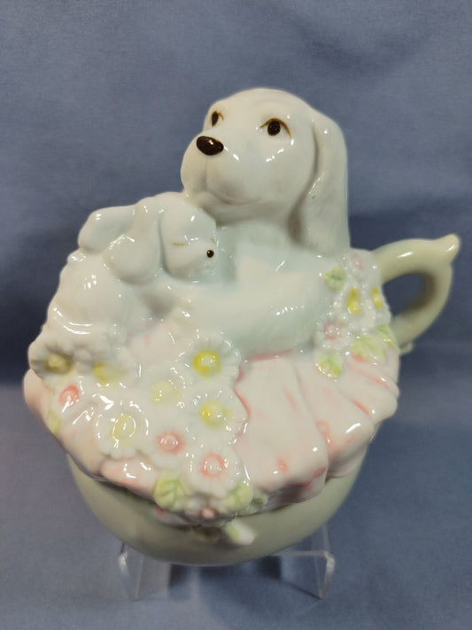 Dog with sleeping puppy Ceramic Musicbox, 5"