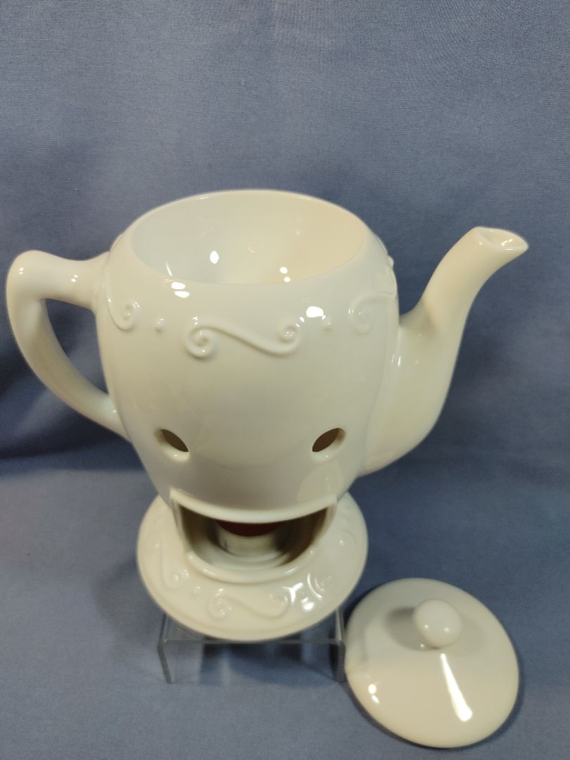 PartyLite Sidewalk Cafe Aroma Melts Warmer White Scroll Tea Pot, 8"