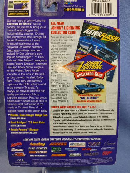 Johnny Lightning AUSTIN POWERS SHAGUAR Hollywood on Wheels w Show Card Dr. Evil