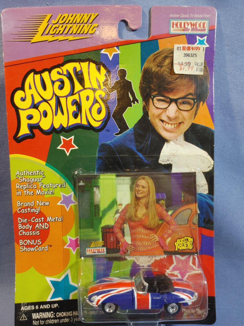 1999 Johnny Lightning Austin Powers 1/64 Shaguar Die Cast Car