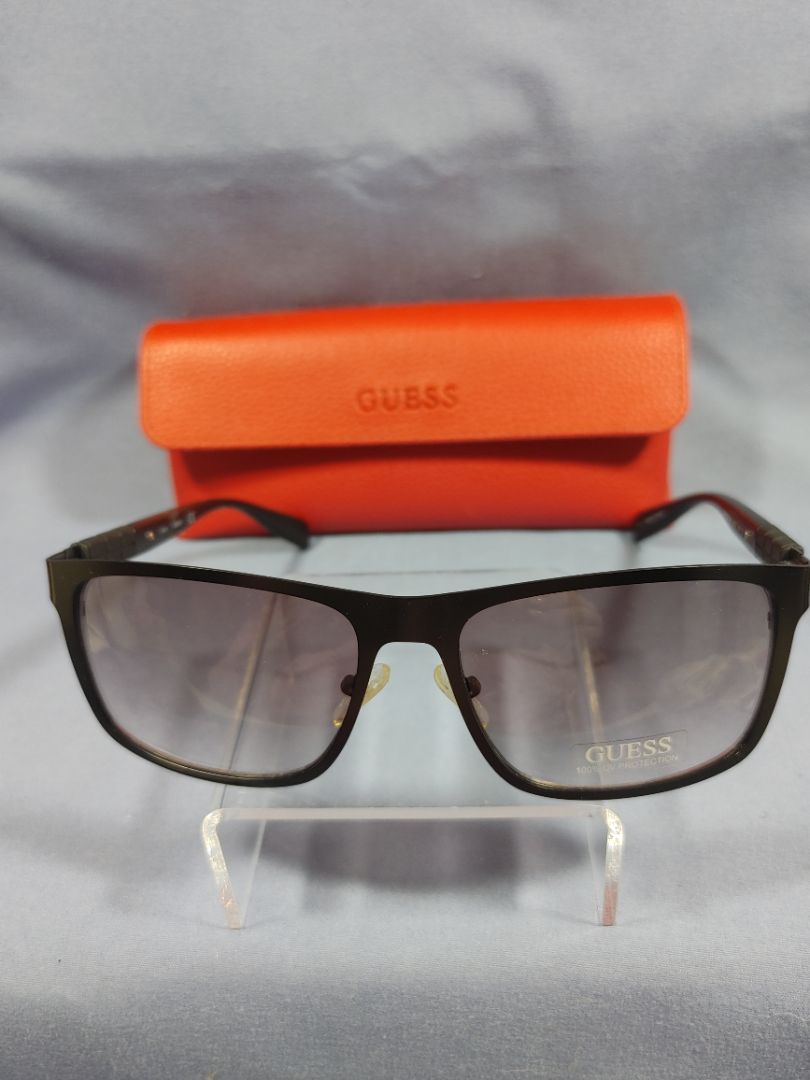 New Women's GUESS Sunglasses GF0169 Matte Black Metal, with Red Case