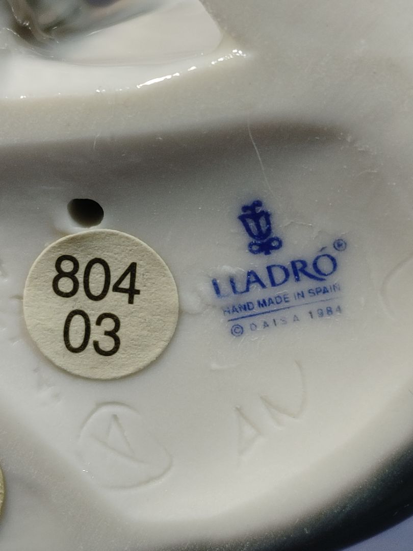 Lladro "Cat and Mouse" figurine, #5236, 3.5"
