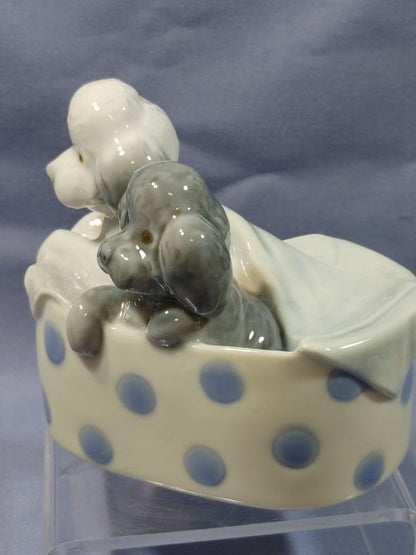Nao Lladro #1082 Poodles Polka Dot Puppies In A Basket Porcelain Figurine 1988