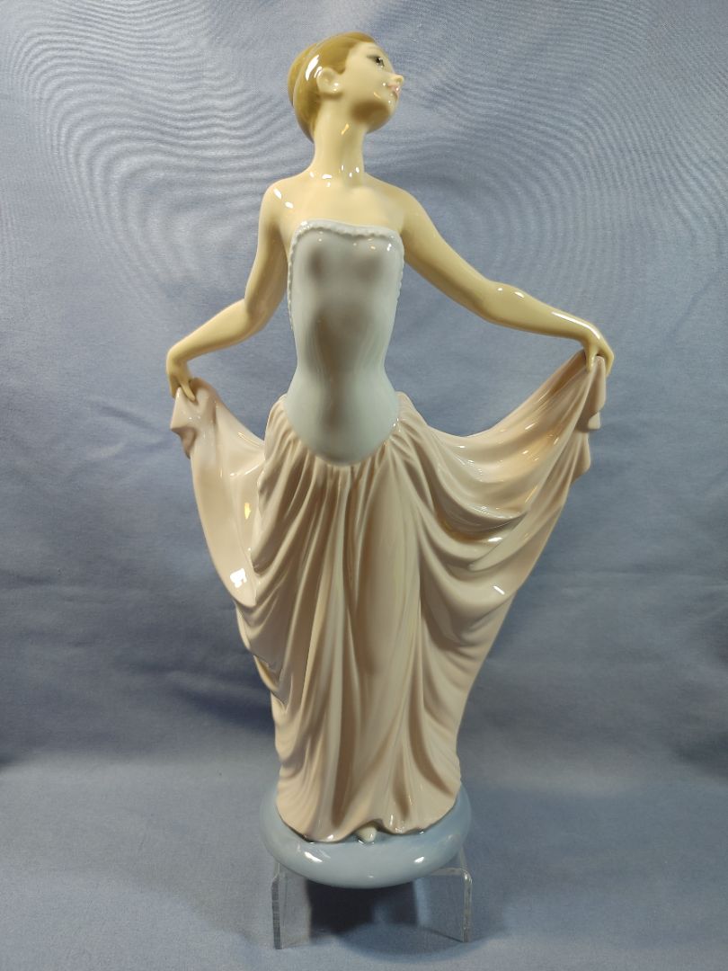 Lladro "Dancer" Porcelain Figurine #5050 Glossy 12" Tall