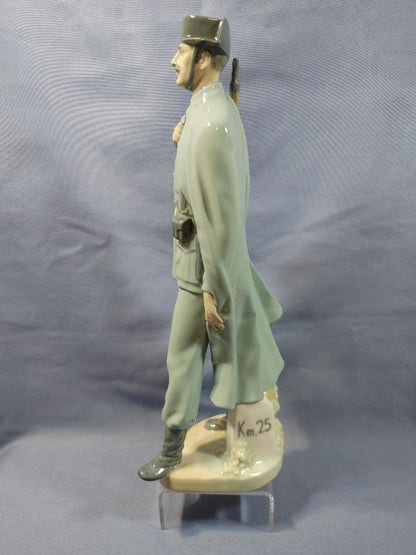 Vintage Lladro Porcelain Figure #4889 “Civil Guard” In Original Packaging Spain, 11.5