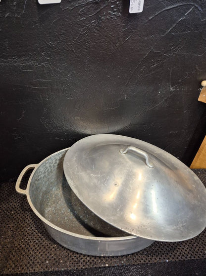 Vintage Super Cookware Lo Flame Cast Aluminum Dutch Oven, 6 Qt.