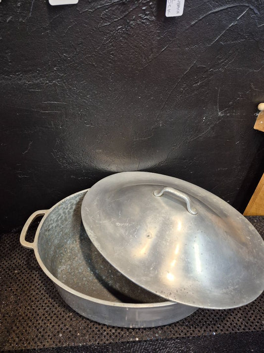 Vintage Super Cookware Lo Flame Cast Aluminum Dutch Oven, 6 Qt.
