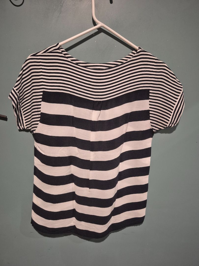 Navy & White Stripped Banana Republic Short Sleeve Blouse, Petite XS