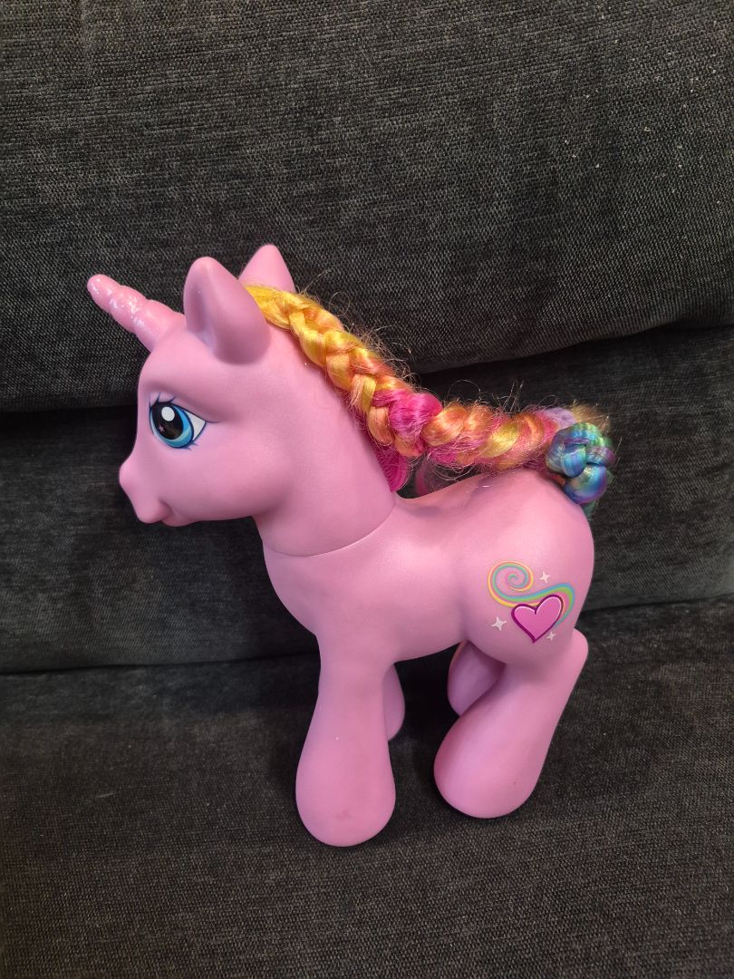 Pink  My Little Pony Crystal Princess Rarity Unicorn, 2005