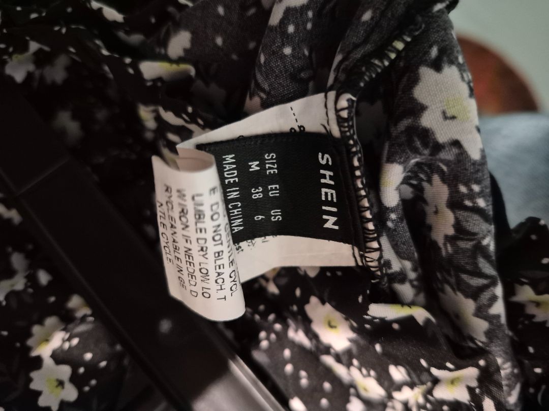 Black w/White Floral Shein Maxi Skirt w/Slit, M