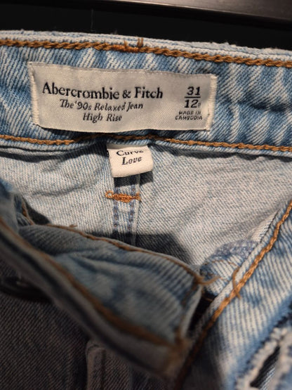 Denim Abercrombie & Fitch Ripped Jeans, 12