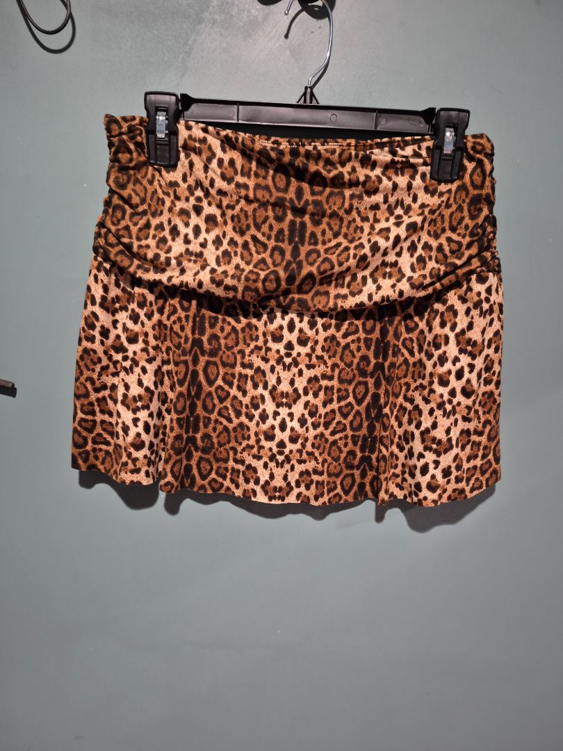 Small Leopard Print  Mini Skort, L