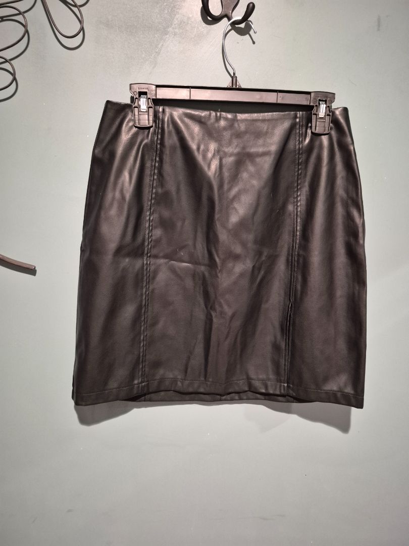 Black Mangopop Faux Leather Mini Skirt, L