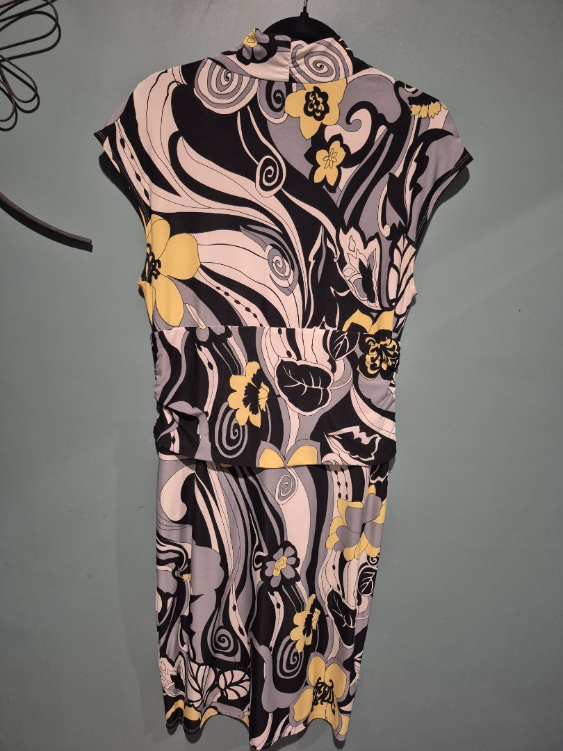 Black, White, Yellow Floral Dressbarn Cap Sleeve Dress, 6