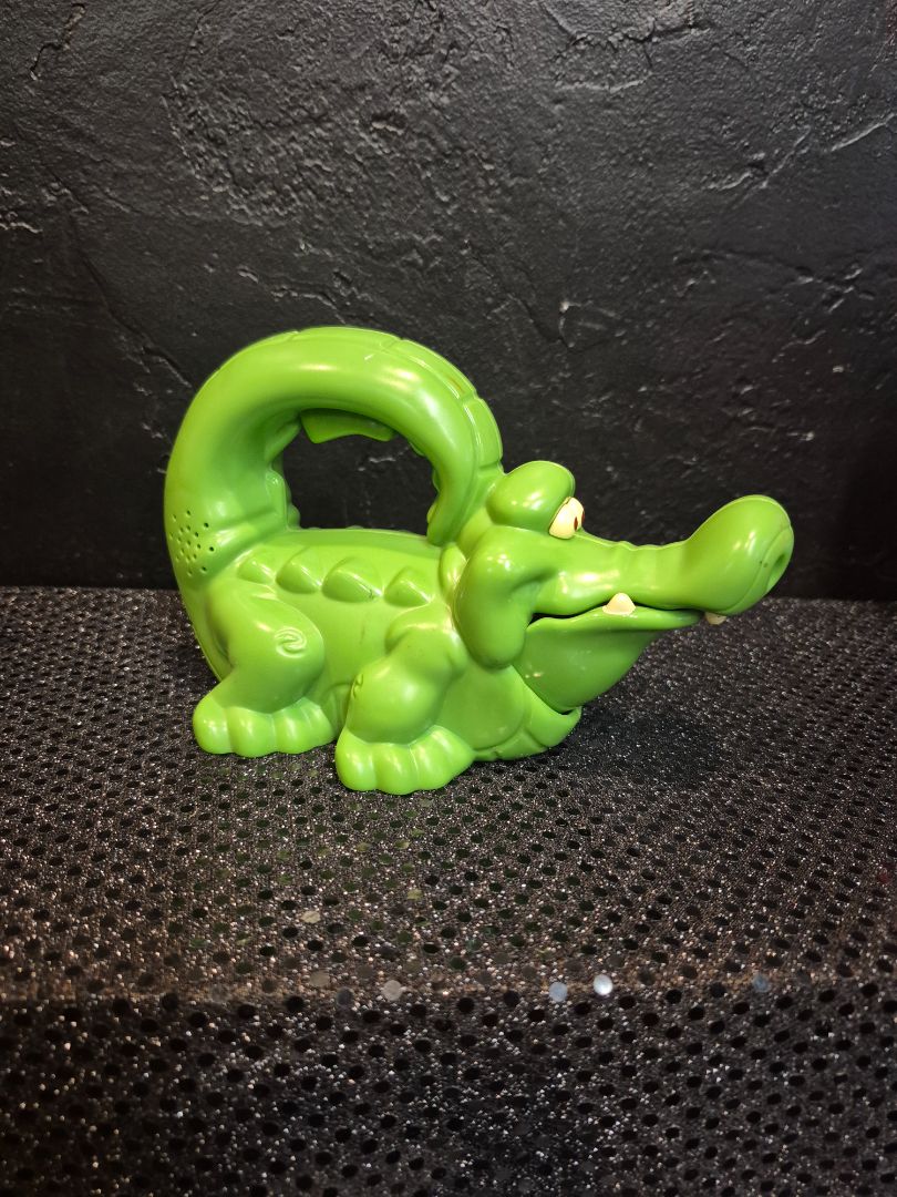 Mattel Disney Jake and the Neverland Pirates Crocodile Flashlight