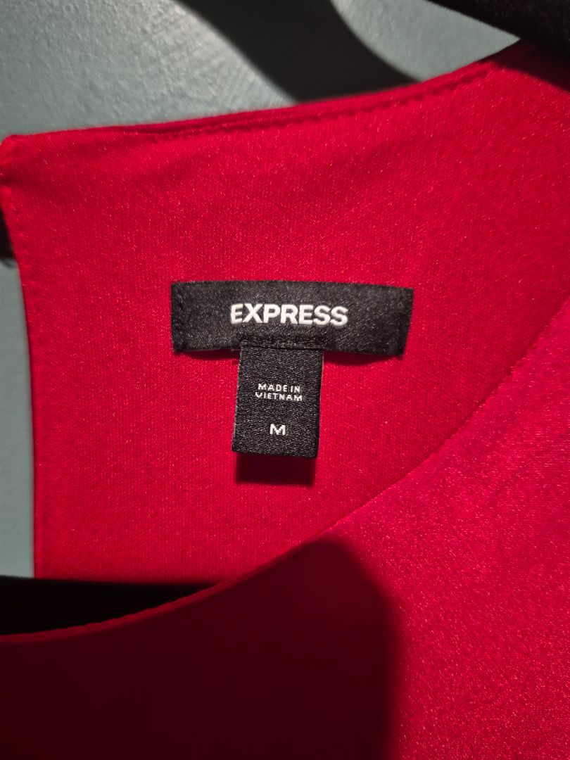 Red Express Full Length No Sleeve Dress, M