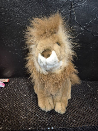 Tan  Male Lion Plushie, 9"