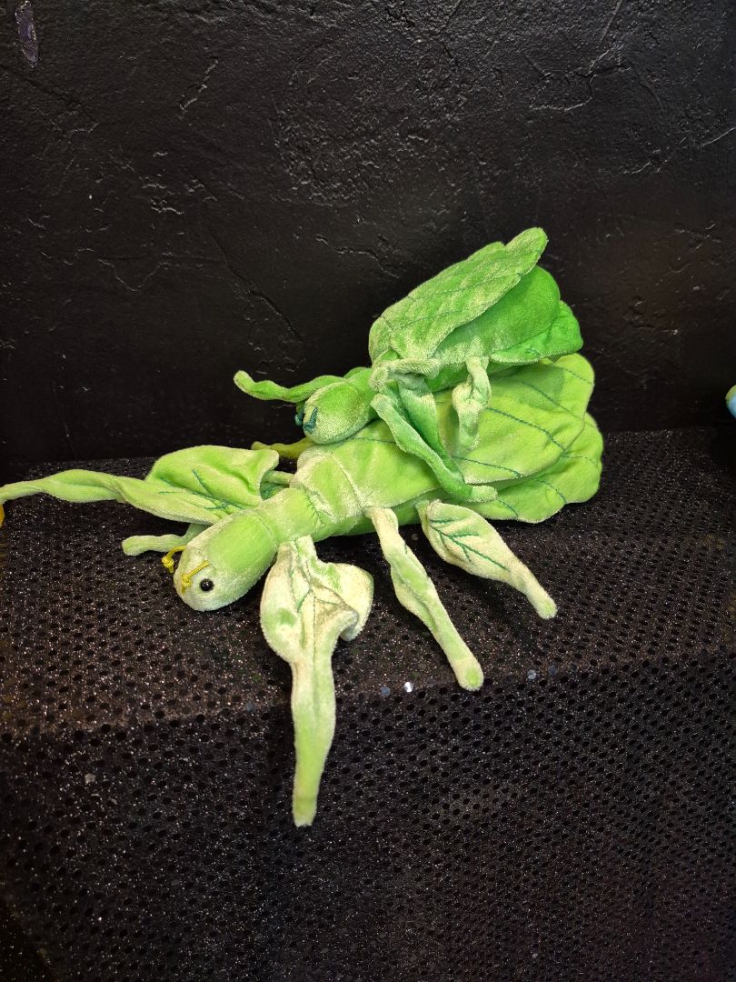Lime Green Aurora Mama & Baby Praying Mantis Attached w/Velcro, 12" & 7"