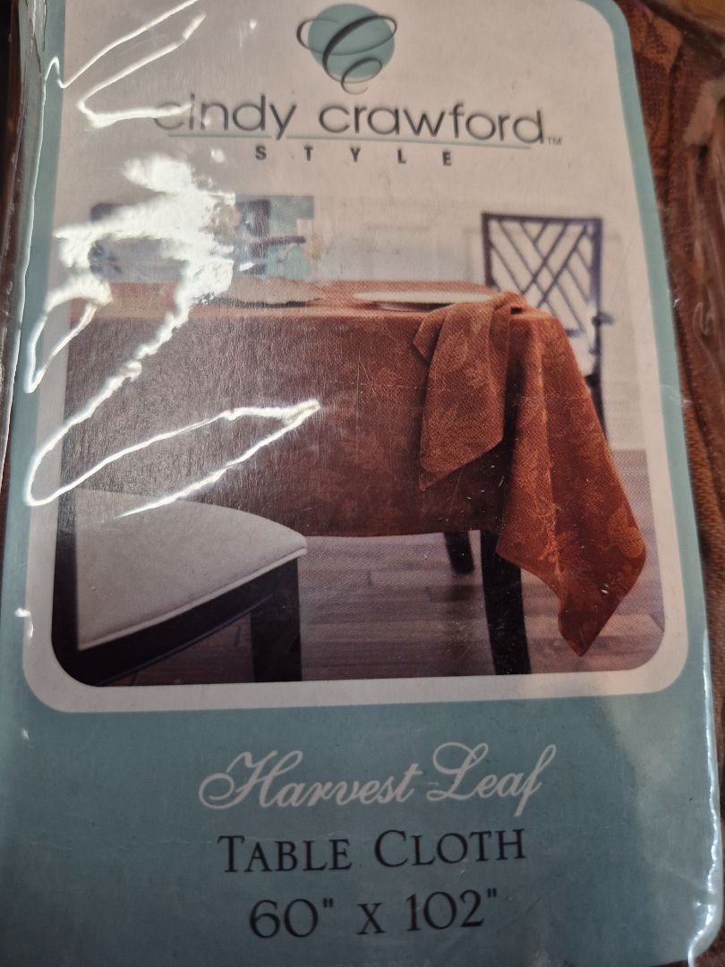 Brown Cindy Crawford Style Harvest Leaf Table Cloth, 60" × 102"