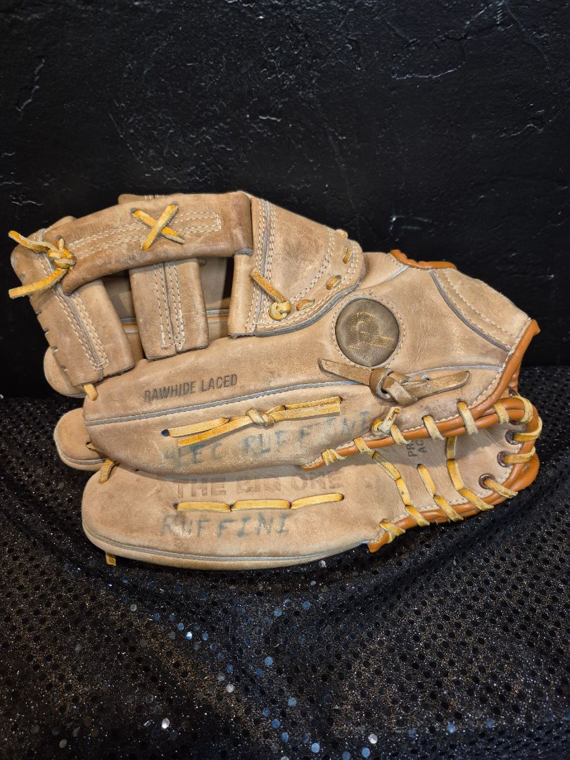 Pennant Baseball Glove The Big One