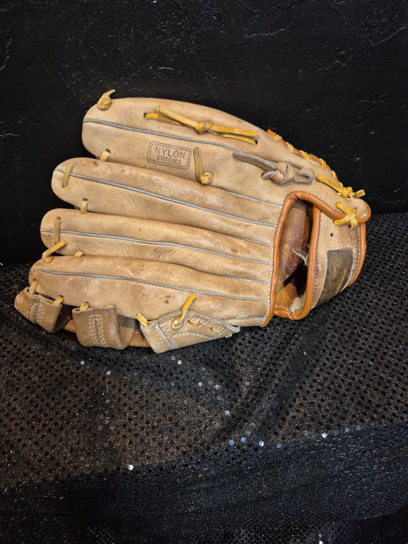 Pennant Baseball Glove The Big One