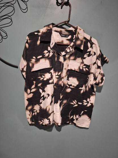 Black & White Simply Vera Vera Wang Short Sleeve 1/2 Buttonup Blouse, L