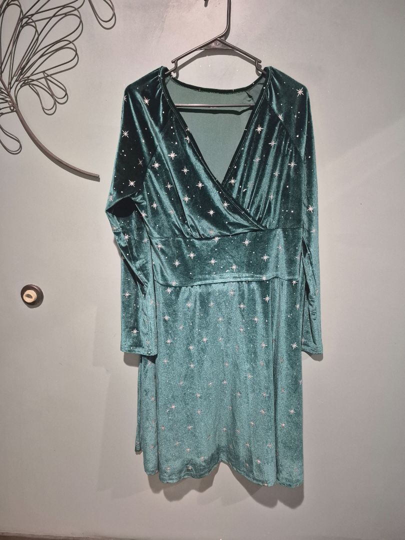 Green  Velvet Sparkle Dress, XXL