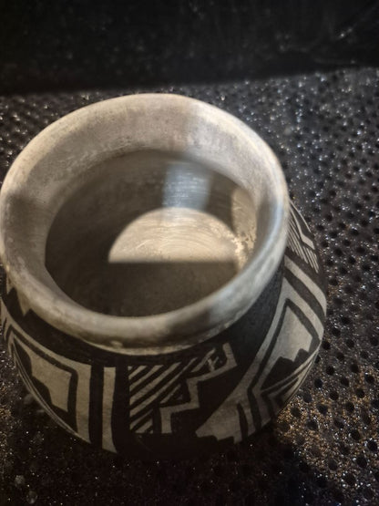 Signed R Yazzie Southwest Navajo Black on White Matte Jar, 4.5" × 3"