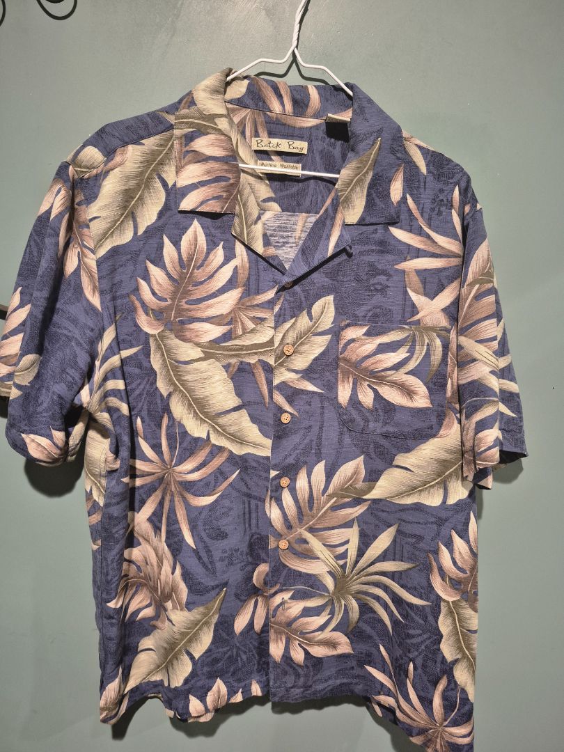Blue  Batik Bay Short Sleeve Button Shirt, L