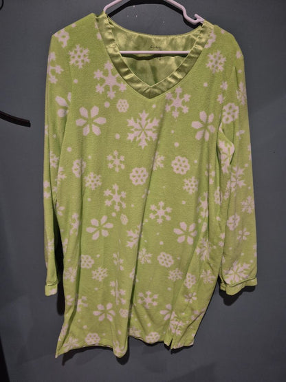 Lime Green Secret Treasures Snowflake Sleepwear Top, XL