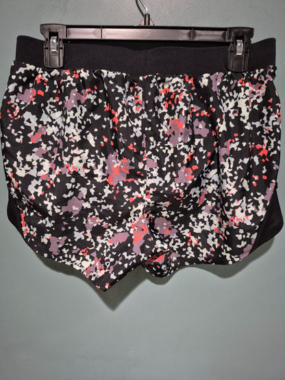 Black Under Armour Heatgear Running Shorts, M